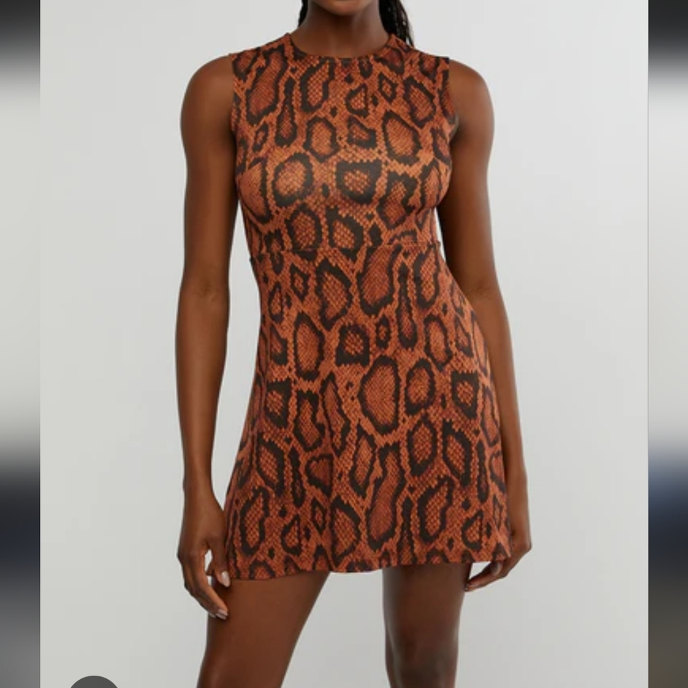 NWT $98 WEWOREWHAT Tank Skater Snake Print Dress Size Small